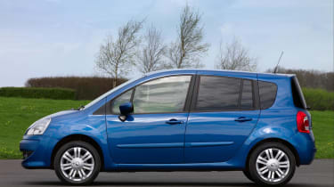 Renault Grand Modus hatchback profile