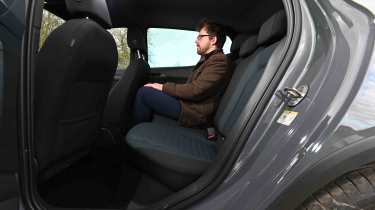 SEAT Arona - rear seats