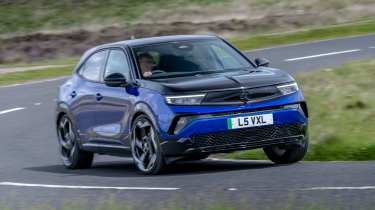 Vauxhall Mokka GSE 2026 - front cornering
