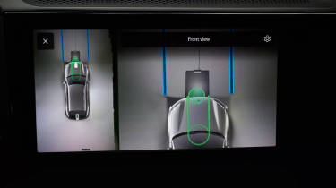 Porsche Cayenne EV wireless charging - screen