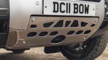 Land Rover Defender Bowler - plate