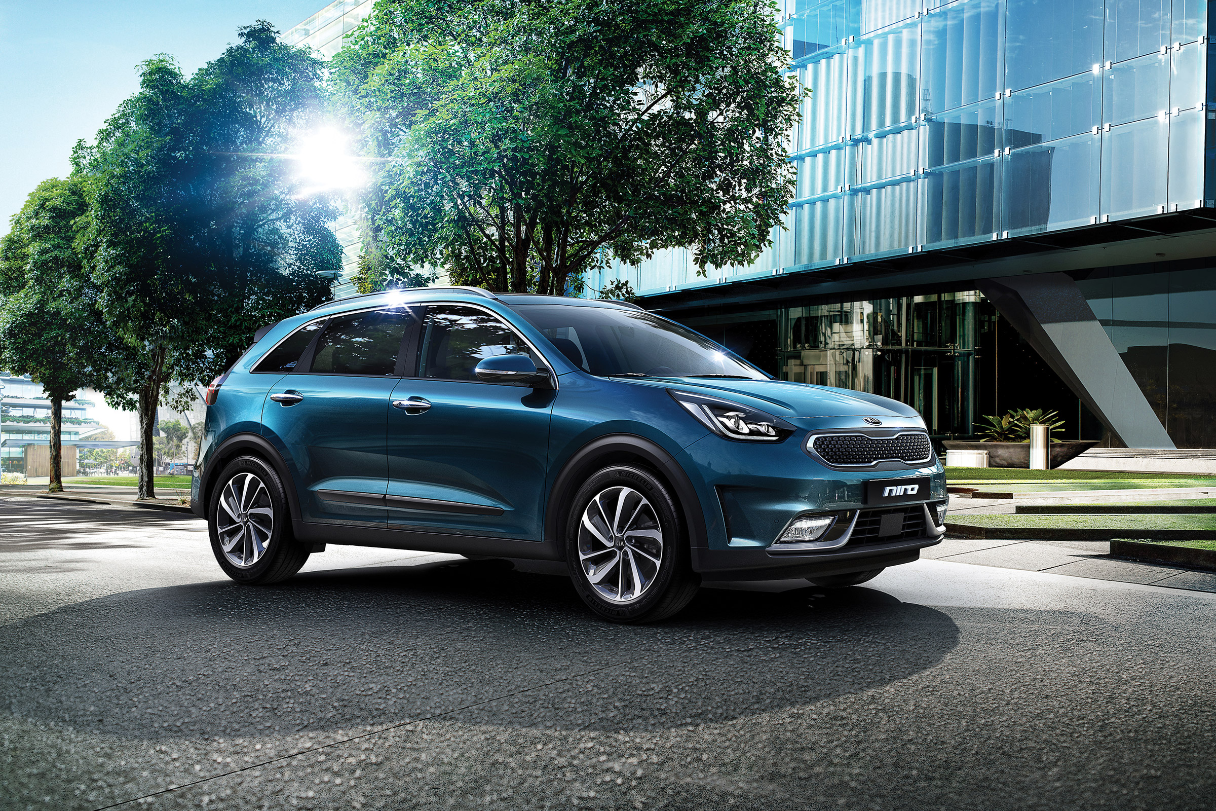 10 reasons to buy a hybrid car today (sponsored) Auto Express