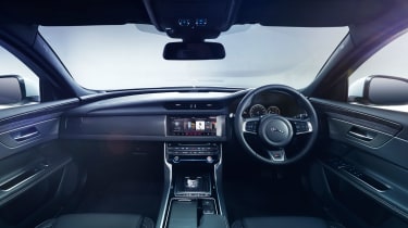 Jaguar XF S - cabin