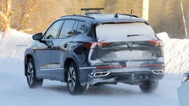 Volkswagen Tayron testing in snow - rear
