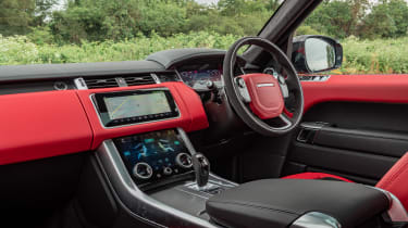 Range Rover Sport HST - cabin