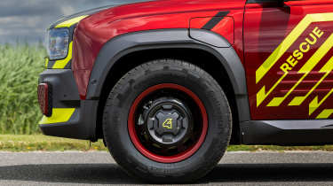 Renault Vision 4 Rescue concept - wheel