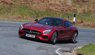 Mercedes-AMG GT S 2015 - cornering