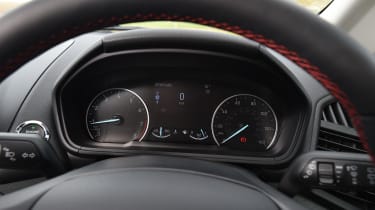 Ford EcoSport - speedo