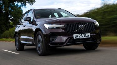 Volvo XC60 B5 facelift - front tracking