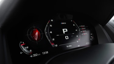 BMW M8 Competition - dials