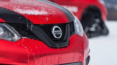 Nissan Winter Warrior concept - Nissan badge detail shot