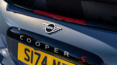 MINI Cooper Convertible - rear badge