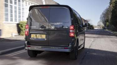 Vauxhall Vivaro GS - rear tracking 