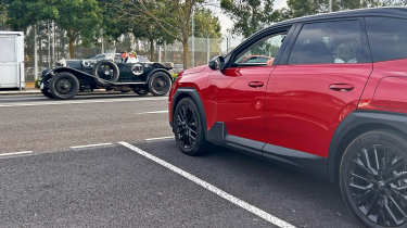 Citroen e-C5 Aircross - parked with Bentley