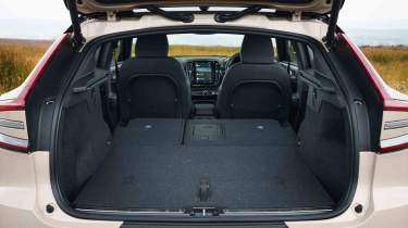 Volvo EC40 - boot, seats folded