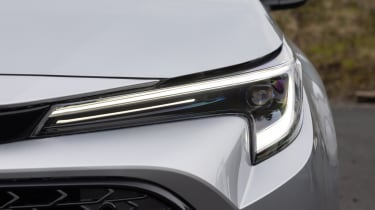 Toyota Corolla Touring Sports - headlights