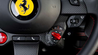 Ferrari F8 Tributo - drive mode