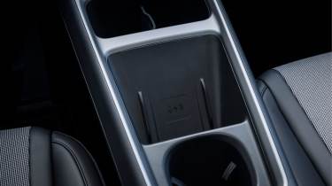 BYD Dolphin G - interior