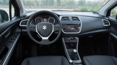 Suzuki SX4 interior