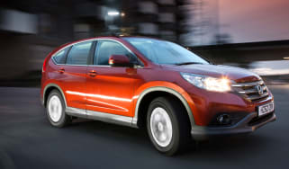 Honda CR-V 2.0-litre petrol 2WD SE front action