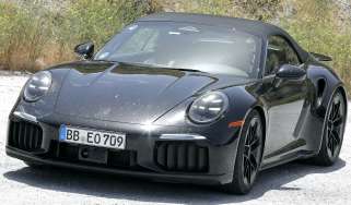 Porsche 911 Turbo Cabrio - front 3/4