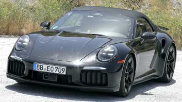 Porsche 911 Turbo Cabrio - front 3/4