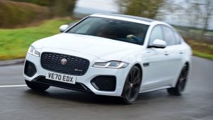 Jaguar XF facelift - front cornering