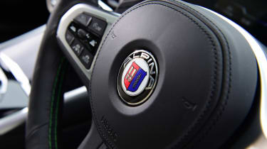 Alpina B3 Touring - steering wheel