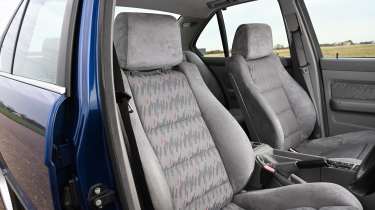 BMW M5 - front interior