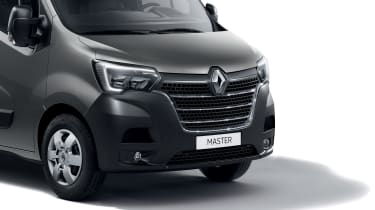 Renault Master - front static 