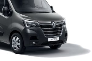 Renault Master - front static 