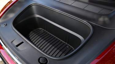 Tesla Model Y - frunk