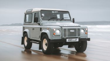 Land Rover Defender Works V8 Islay Edition - front tracking