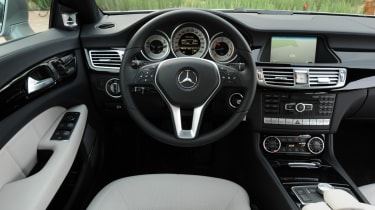 Mercedes CLS Shooting Brake interior