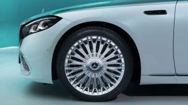 Mercedes-Maybach S-Class - wheel