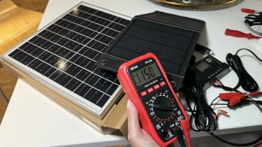 Best solar panel chargers for car batteries - header image