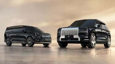 Zeekr 9X Lynk & Co 900