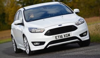 Ford Focus ST-Line - front cornering