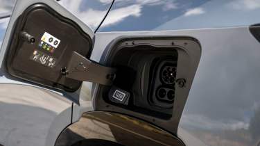 Vauxhall Mokka GSE 2025 - charging port