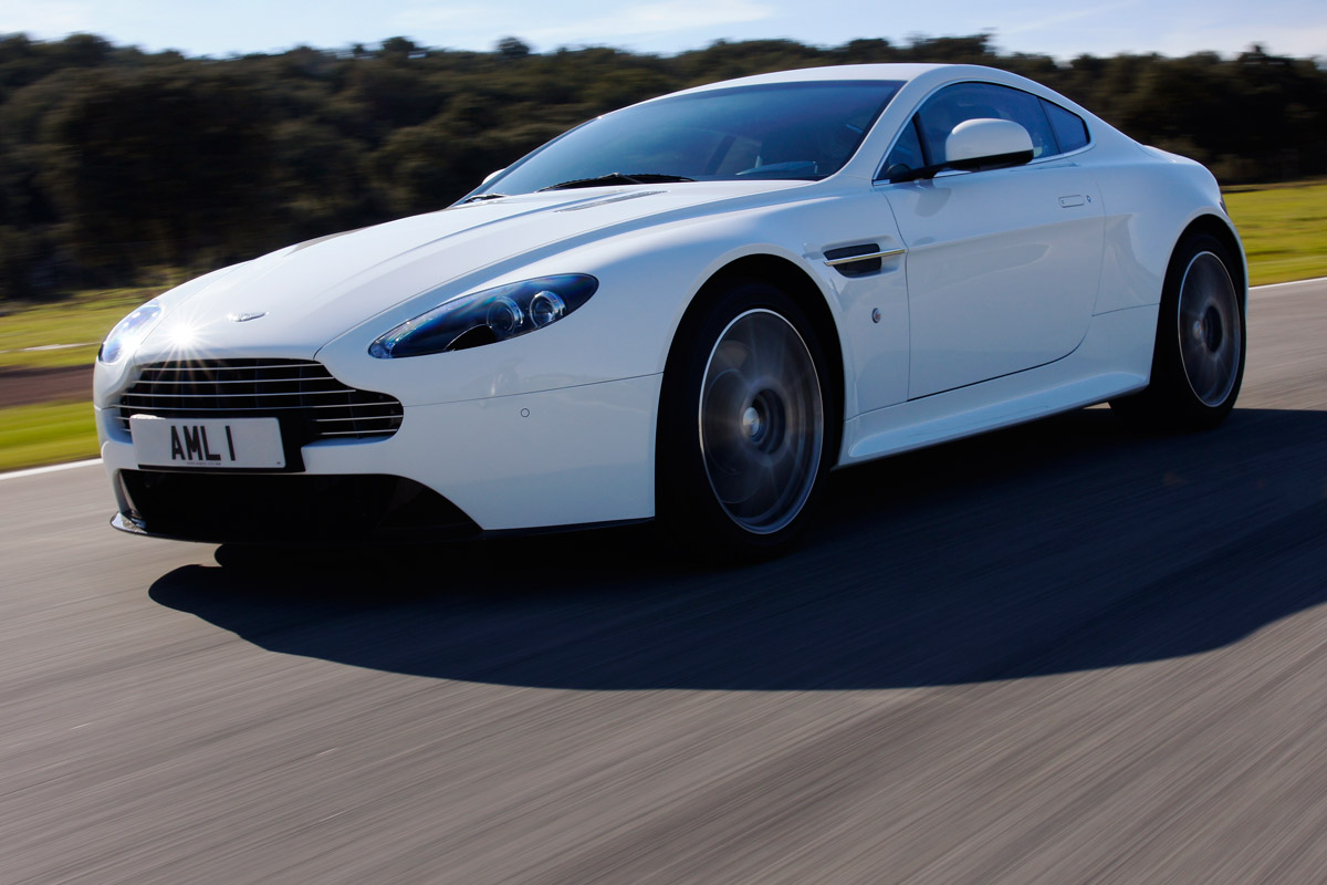 Aston Martin V8 Vantage S review | Auto Express