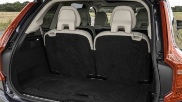 Volvo XC90 B5 - boot with third row up