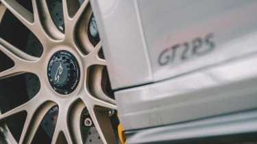 Porsche 911 GT2 RS - exterior detail