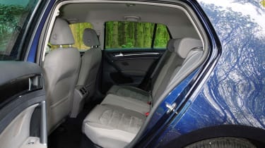 VW Golf - rear seats