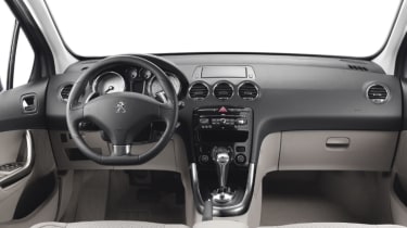 Peugeot 308 CC e-HDi dash