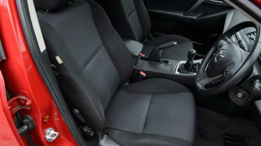 Used Mazda 3 - front seats