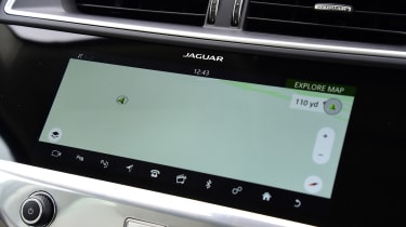 Jaguar I-Pace - sat-nav