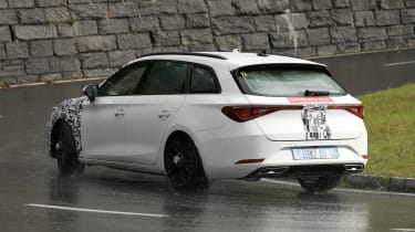 Cupra Leon facelift - spyshot 5