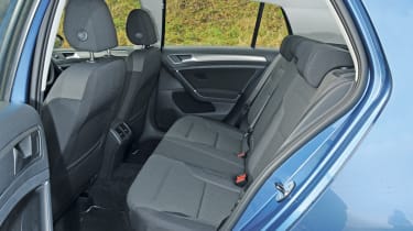 Volkswagen Golf 1.6 TDI SE rear seats