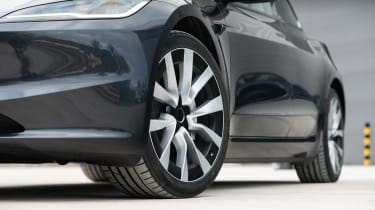 Tesla Model 3 - alloy wheels