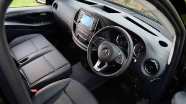 Mercedes Vito Crew Van 119 CDI Premium Night Edition - dashboard